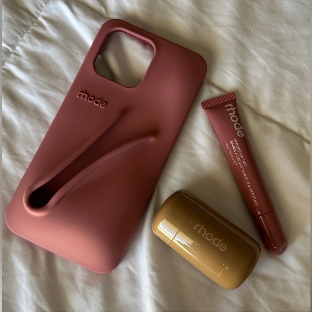 Rhode iPhone 14 Pro Max case - salty tan